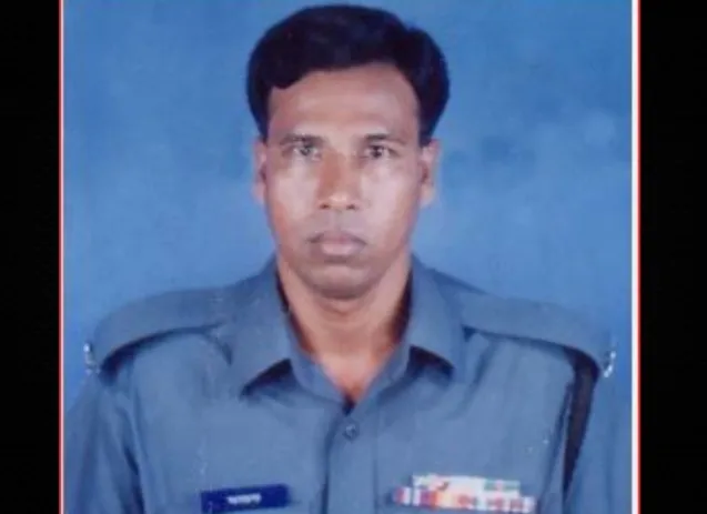  বরগুনায় চিরকুট লিখে পুলিশ সদস্যের আত্মহনন 